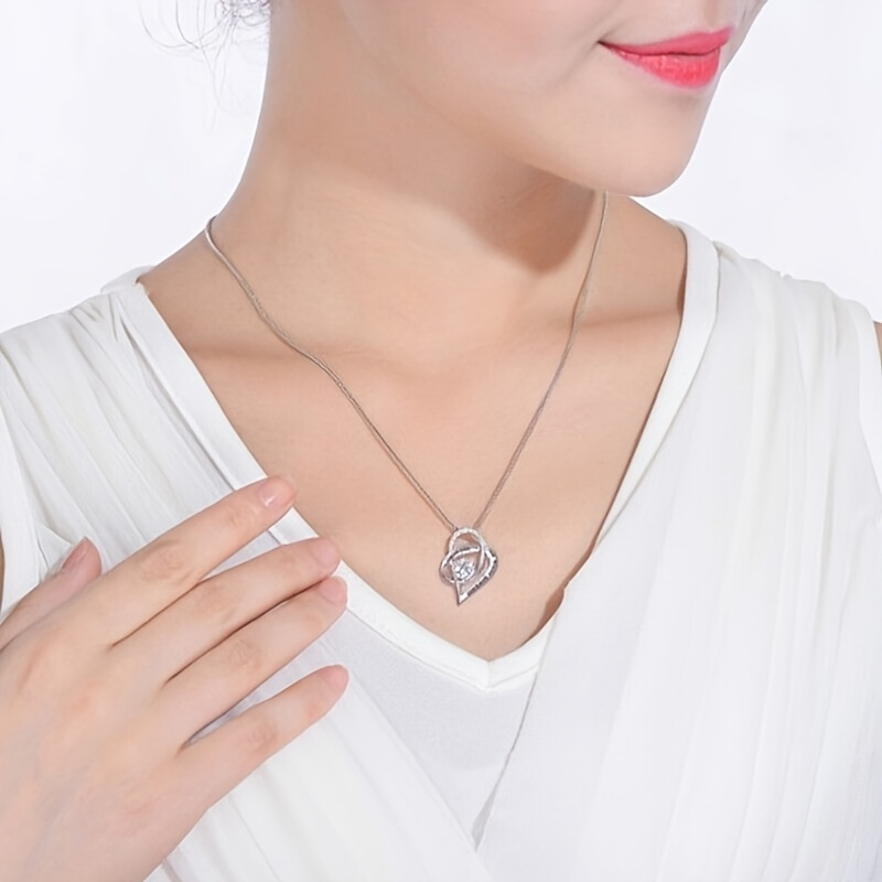 An elegant heart pendant neckl - Women Fashion Over The Years recension och pris