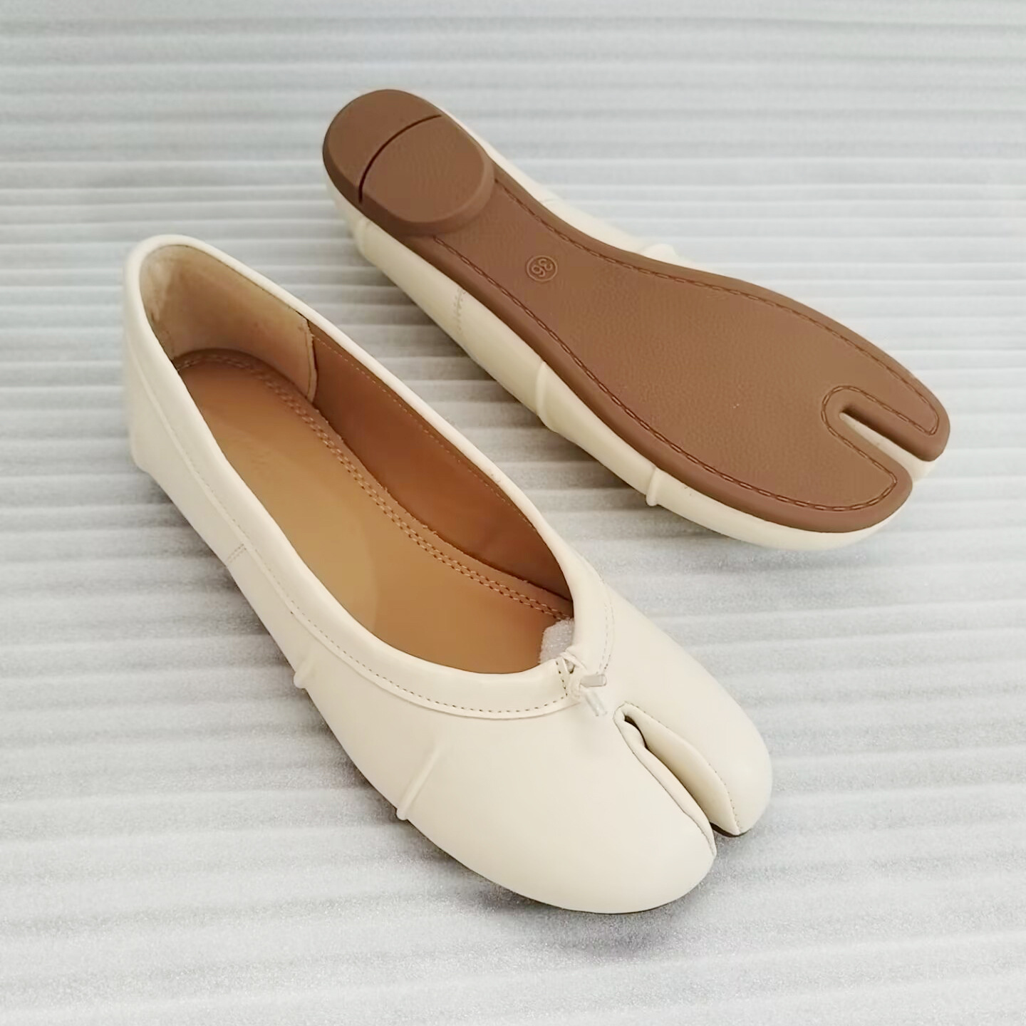 NEW Split Toe Flat Shoes Women - Women'S Fashion Shoes recension och pris