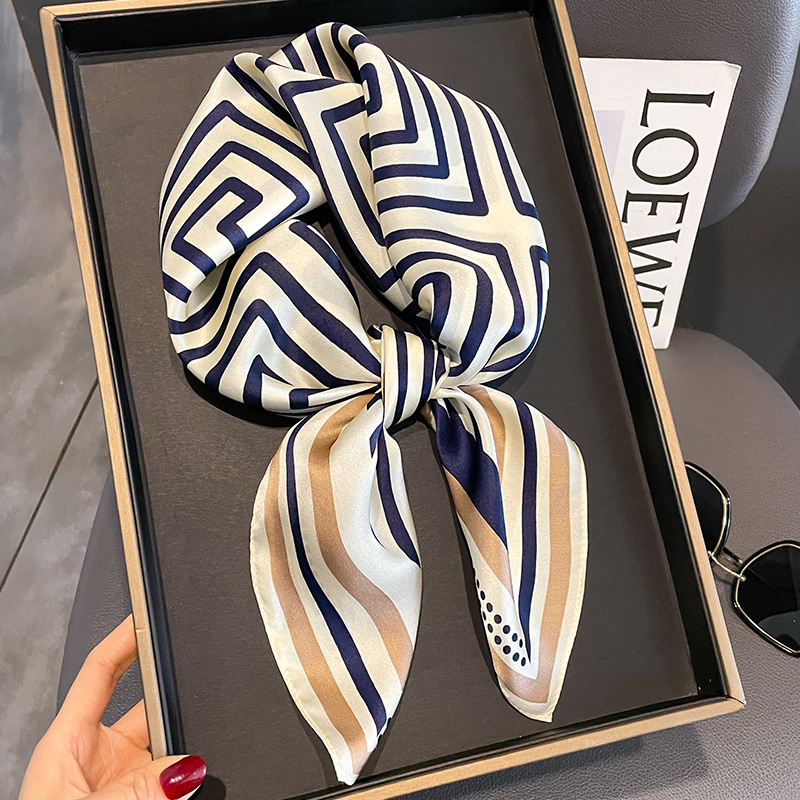 Luxury Brand Neckerchief Sprin - Women Fashion Necktie recension och pris
